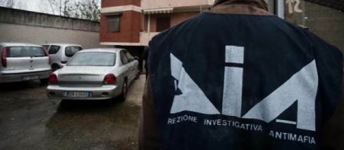 Le indagini sono coordinate dalla DDA di Palermo