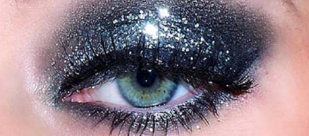maquillaje con purpurina y brillantes maquillaje con purpurina y brillantes