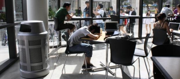 Una generación de sueños perdidos y precarios Una generación de sueños perdidos y precarios