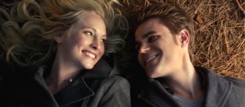 The Vampire Diaries: Caroline e Stefan