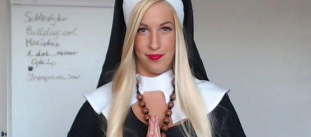 Gamerszene liebt Natascha auch für ihre Outfits Gamerszene liebt Natascha auch für ihre Outfits