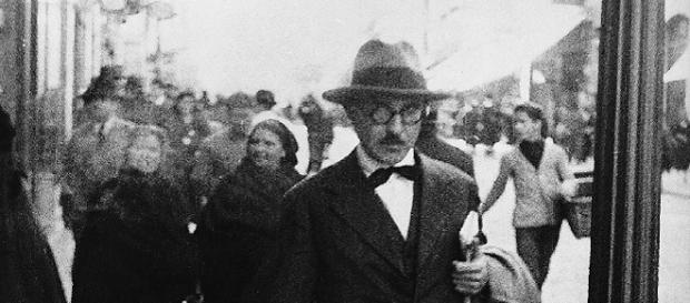 Escritor português Fernando Pessoa Escritor português Fernando Pessoa
