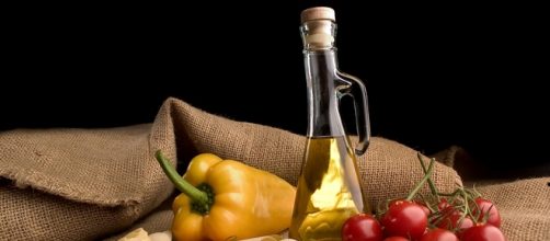 Legumi e olio d'oliva per contrastare il cancro