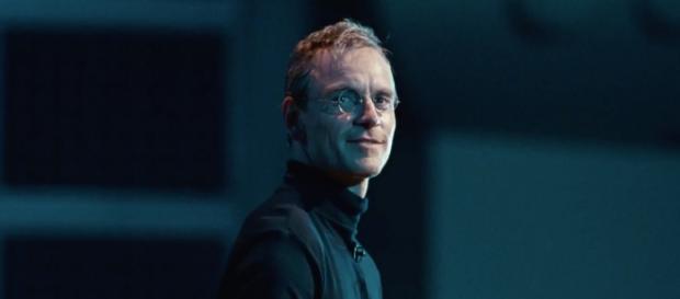 Michael Fassbender como Steve Jobs. Michael Fassbender como Steve Jobs.