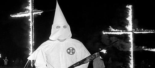 Anonymous divulga lista de membros da Ku Klux Klan