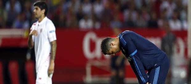 Cristiano, abatido tras la derrota en Sevilla Cristiano, abatido tras la derrota en Sevilla