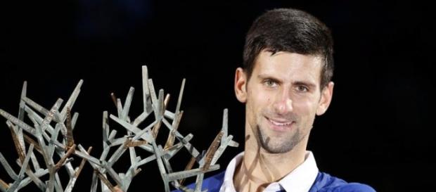 Djokovic con el título en París-Bercy Djokovic con el título en París-Bercy