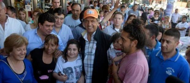 Scioli ayuda al monotributo; Macri daña provincias Scioli ayuda al monotributo; Macri daña provincias