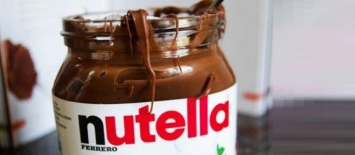 Nutella nega l'etichetta alla piccola Isis