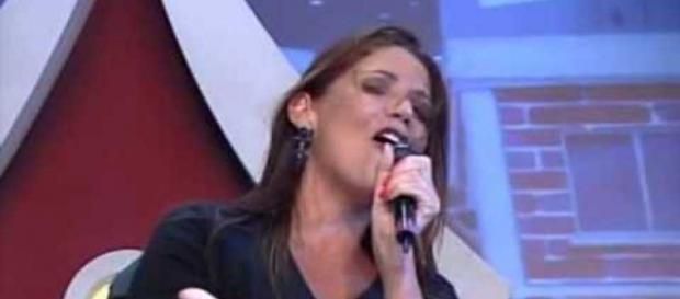 Cantora Beth Guzzo (Reprodução/SBT) Cantora Beth Guzzo (Reprodução/SBT)