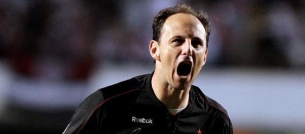 O mito Rogério Ceni em um momento de alegria O mito Rogério Ceni em um momento de alegria