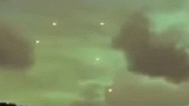 Ufo 'danzanti' nei cieli sopra Honolulu