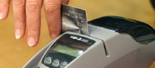 Nuove regole per i pagamenti con carta e bancomat