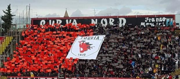 Curva nord del Foggia sempre numerosa Curva nord del Foggia sempre numerosa