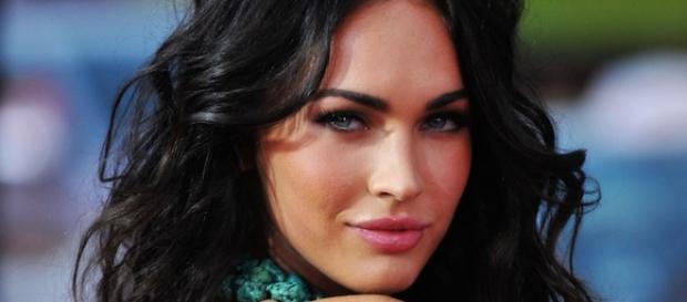 Megan Fox posando en un photocall Megan Fox posando en un photocall