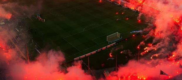 fumogeni, bandieroni, ....mondo ultras fumogeni, bandieroni, ....mondo ultras