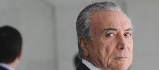 Impeachment de Michel Temer já tem início Impeachment de Michel Temer já tem início