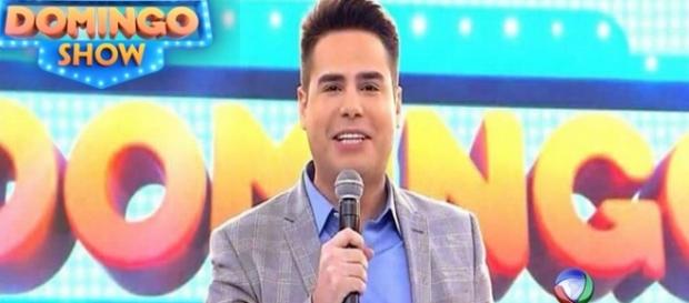 Luiz Bacci no "Domingo Show" em 2016 Luiz Bacci no "Domingo Show" em 2016