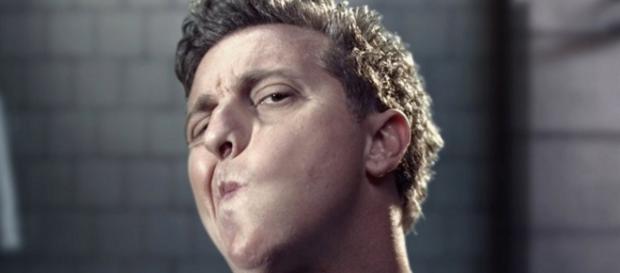 Luciano Huck tem nome envolvido em golpe Luciano Huck tem nome envolvido em golpe