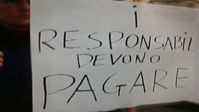 I responsabili del crack bancario devono pagare