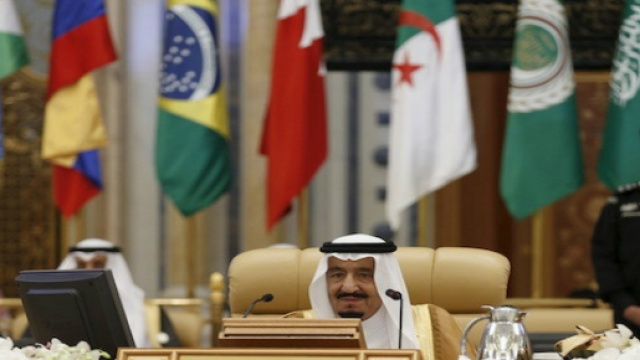 Fotografia sul discorso dell'alleanza anti-isis