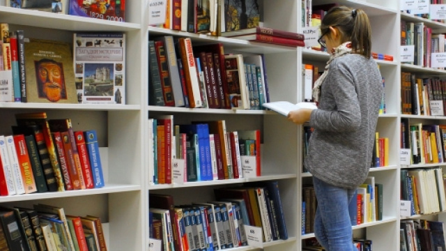 I libri di Fred Vargas ti stupiranno!