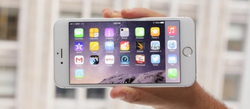 Apple iPhone: tutto il mondo in una mano