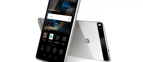 Il device Huawei P8 è in offerta sul web