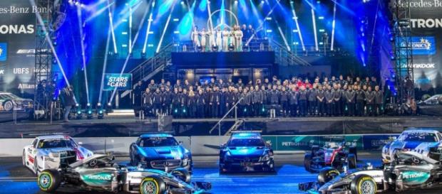 El equipo Mercedes Benz AMG Motorsport al completo El equipo Mercedes Benz AMG Motorsport al completo