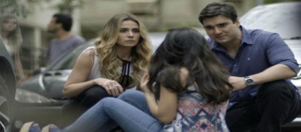 Tóia é atropelada e Atena fica assustada Tóia é atropelada e Atena fica assustada