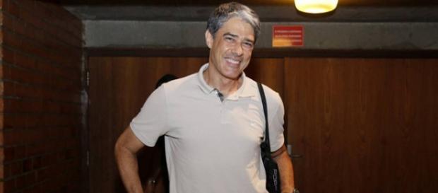 William Bonner vai a espetáculo da esposa e filhas William Bonner vai a espetáculo da esposa e filhas