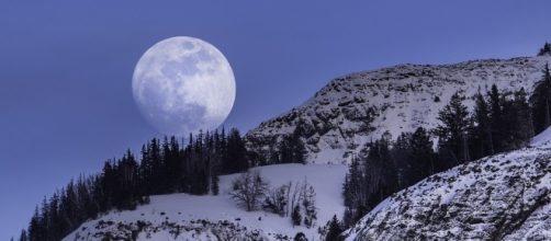 Luna piena di dicembre o luna delle nevi