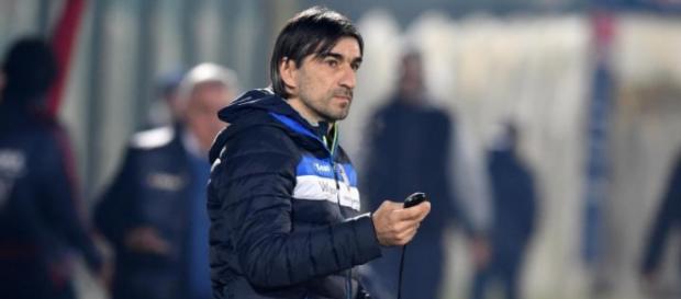 Il tecnico rossoblù Ivan Juric Il tecnico rossoblù Ivan Juric