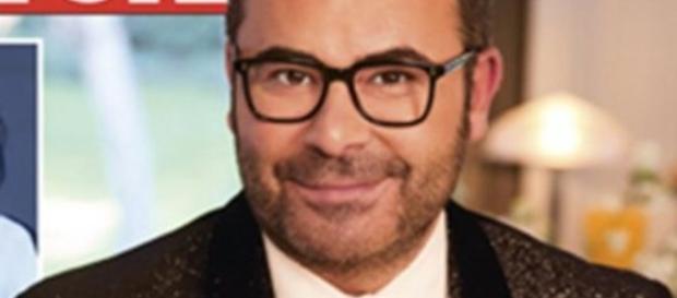 Jorge Javier Vázquez enseña su casa en Lecturas Jorge Javier Vázquez enseña su casa en Lecturas