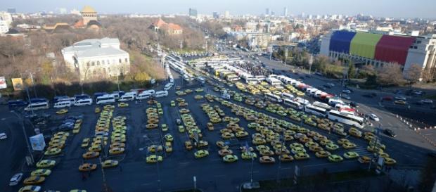 Transportatorii claxonează Guvernul Transportatorii claxonează Guvernul