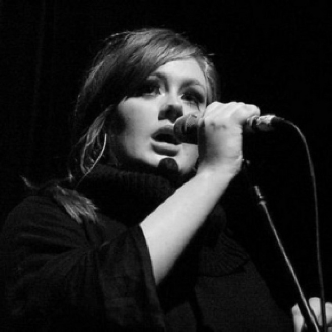 Adele may battle Amy for Brit Award next year
