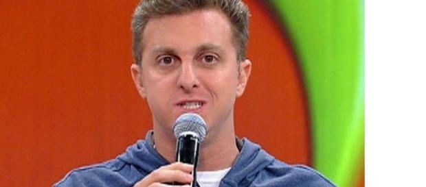 Apresentador perdeu a educação no Facebook. Apresentador perdeu a educação no Facebook.