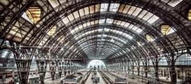 La Stazione Centrale di Milano La Stazione Centrale di Milano