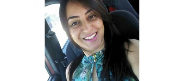 Manicure ficou famosa nas redes sociais Manicure ficou famosa nas redes sociais