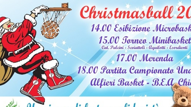 Babbo Natale fa canestro per i pi&ugrave; piccoli