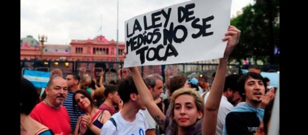 Marcha convocatoria por la Ley de Medios Marcha convocatoria por la Ley de Medios