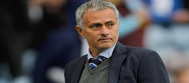 Mourinho tem vários clubes interessados Mourinho tem vários clubes interessados