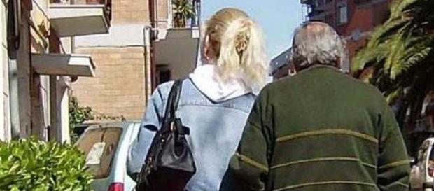 Badanta româncă agresată sexual Badanta româncă agresată sexual