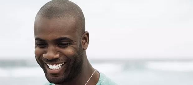 Rafael Zulu viveu Théo na novela 'Em Família' Rafael Zulu viveu Théo na novela 'Em Família'