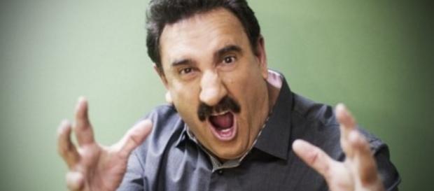 Ratinho fica irritado com telespectador Ratinho fica irritado com telespectador