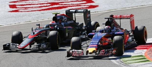 Toro Rosso vs McLaren : un combat inégal. Toro Rosso vs McLaren : un combat inégal.