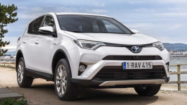 La nuova Toyota Rav4 Hybrid nella strategia 2020