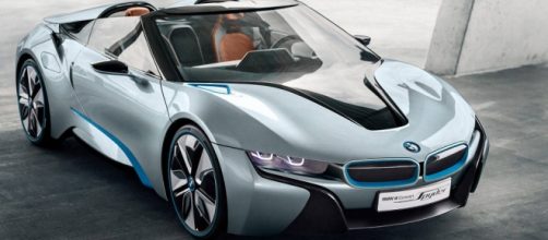 Bmw i8: la spyder presto in produzione