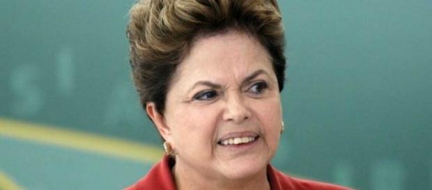 Dilma possui rejeição de 65% da população Dilma possui rejeição de 65% da população