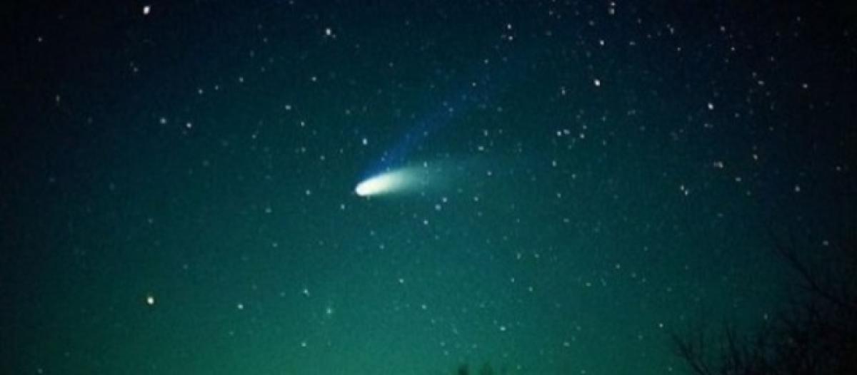 Storia Della Stella Cometa Di Natale.Cometa Asteroidi E Stelle Cadenti Nel Cielo Di Natale Gli Eventi Del 25 Dicembre